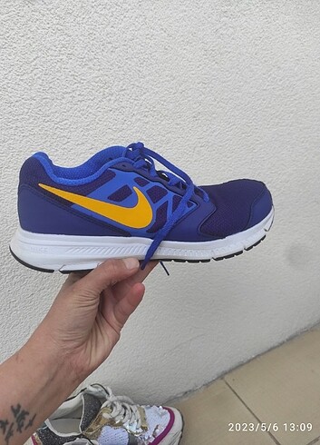 Nike spor ayakkabı 