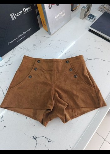 Düğmeli Kahverengi Süet Kadın Şort - Görsel 7