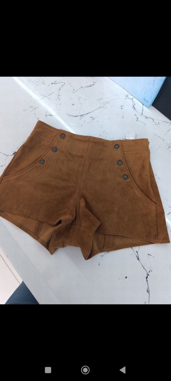 Düğmeli Kahverengi Süet Kadın Şort - Görsel 2