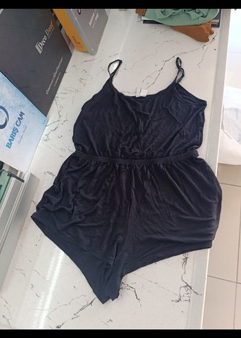 Siyah penye Askılı Mini Tulum - Görsel 2