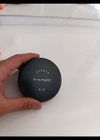 MAC NC30 Koyu Ten Pudrası - Görsel 2
