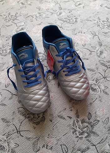 39 Beden gri Renk Krampon Slazenger 
