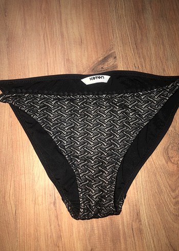 Siyah Dantel Detaylı Kadın Bikini Altı
