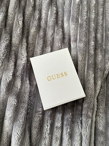 Beden gri Renk GUESS HİÇ KULLANILMAMIŞ KÜPE