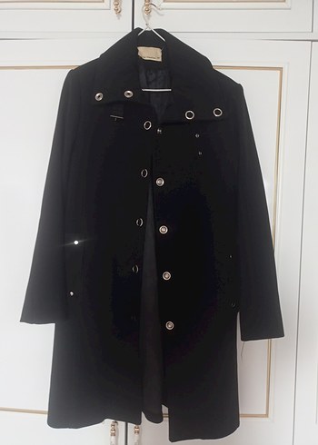 Düğmeli Siyah Kadın Kaban - Görsel 2