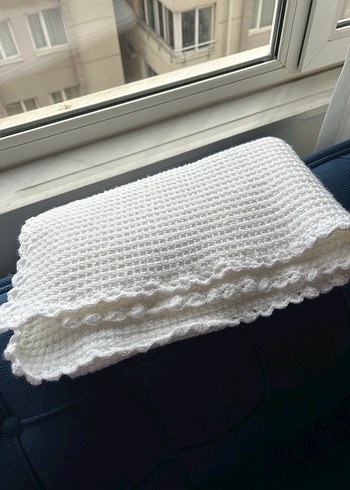 Beyaz Örgü El Yapımı Bebek Battaniyesi - Görsel 2