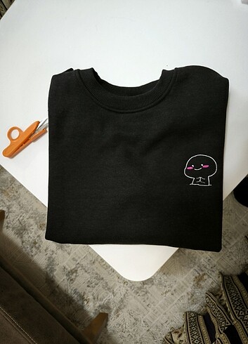 xl Beden Minimal nakışlı sweatshirt