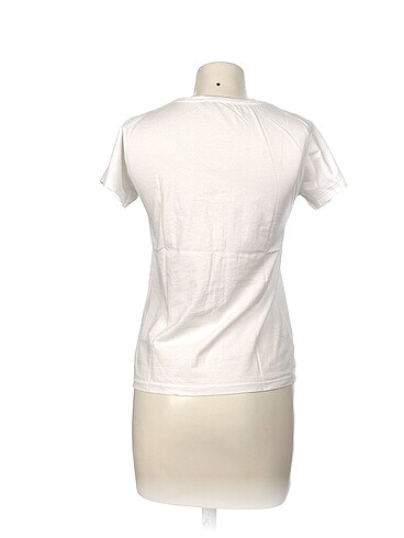 s Beden Diğer T-shirt %70 İndirimli.
