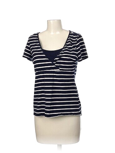 H&M T-shirt %70 İndirimli.