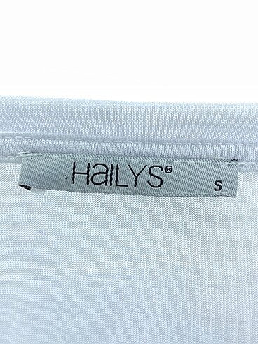 s Beden beyaz Renk Diğer T-shirt %70 İndirimli.