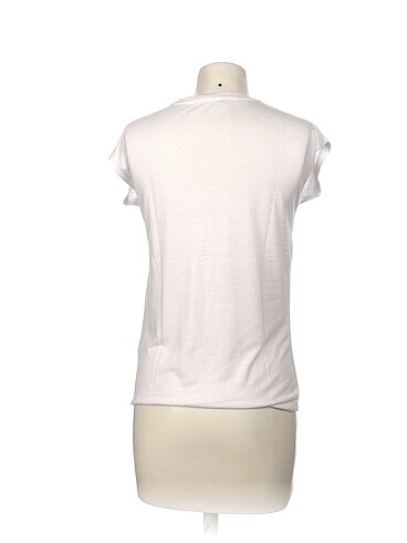 s Beden Diğer T-shirt %70 İndirimli.