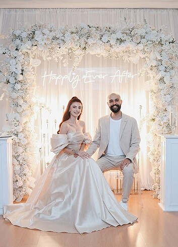 Bernice balon kol nişan elbisesi