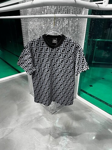 Fendi FENDİ