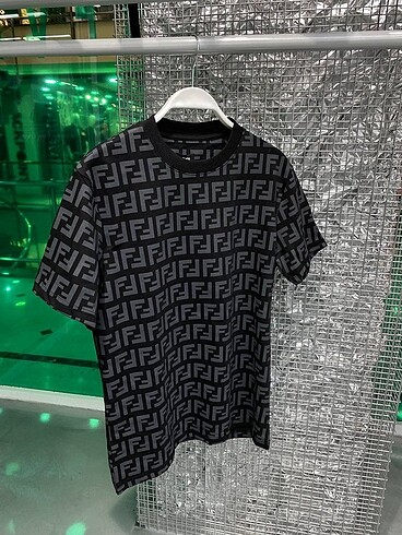 l Beden siyah Renk FENDİ
