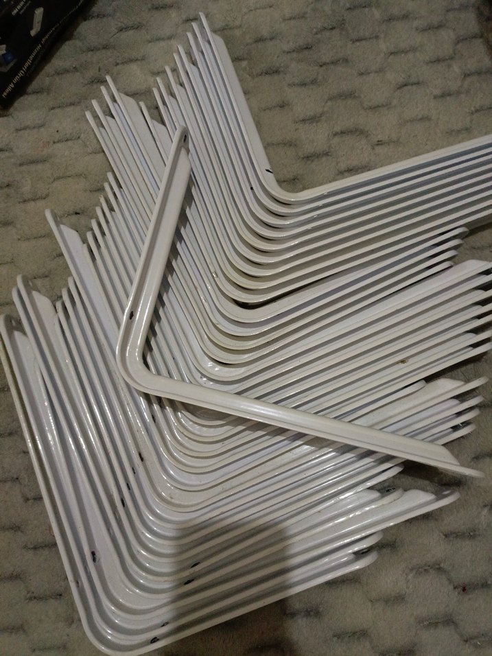 Beyaz ve gri kesme takımı tutucu - Görsel 2