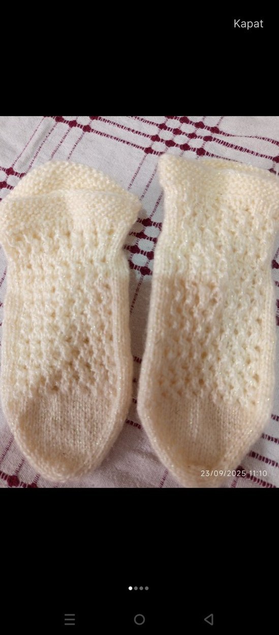 Örgü Beyaz Çorap - Görsel 3