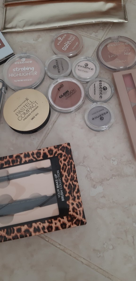 Farklı makyaj ürünleri yeni - Görsel 3