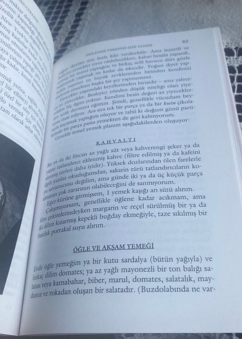 Joan Collins - Sırlarım Biyografi Kitabı - Görsel 4