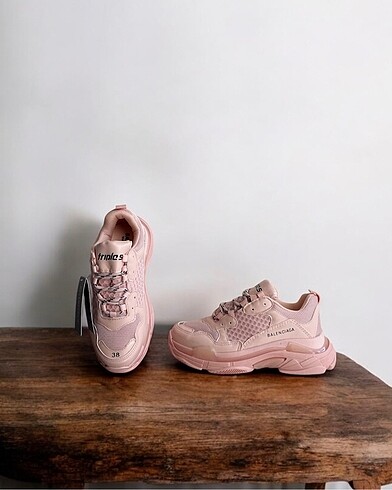Balenciaga Triple S