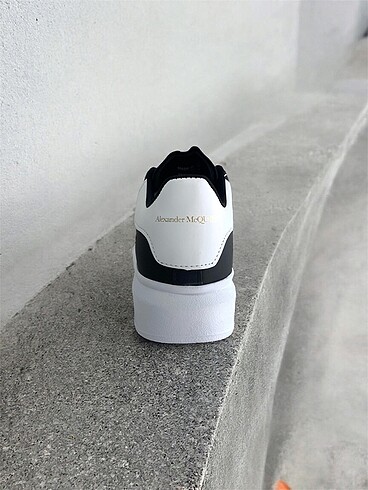 42 Beden ALEXANDER MCQUEEN
