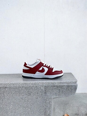 Nike NIKE SB DUNK LOW