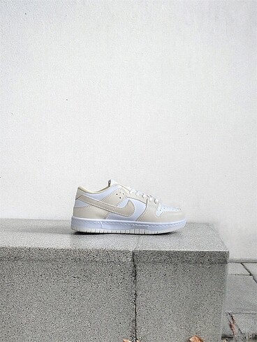 Nike NIKE SB DUNK LOW