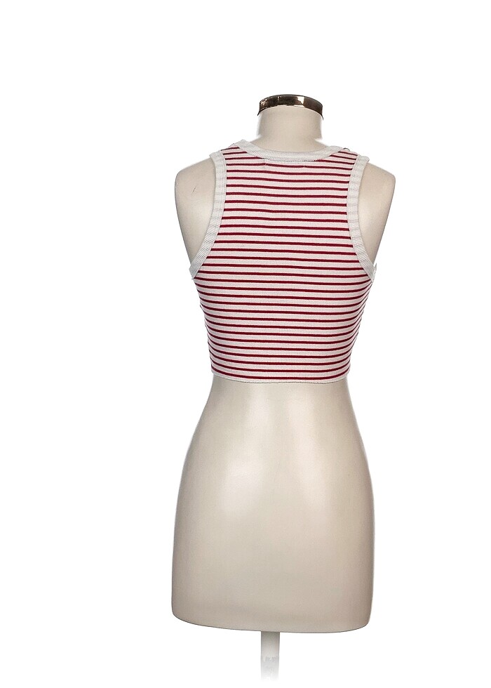 Pull and Bear T-shirt %70 İndirimli. - Görsel 3