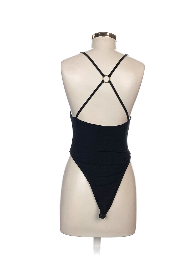 IAMNOTBASIC Bluz %70 İndirimli. - Görsel 3