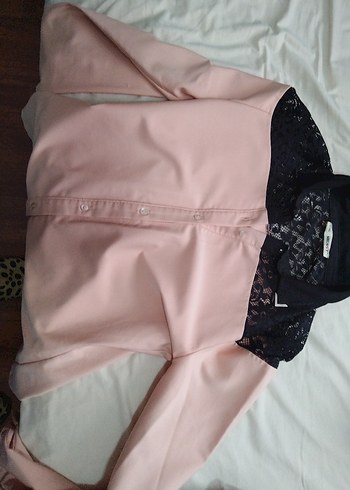 Dantel Detaylı Pembe Kadın Gömlek