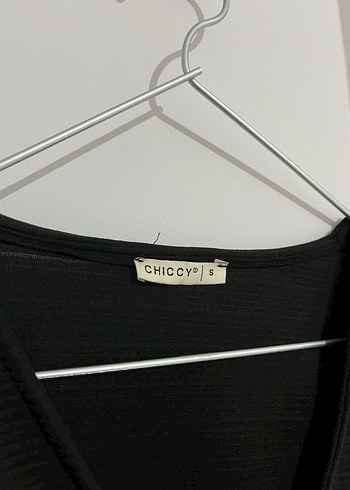 Püsküllü Siyah Uzun Kollu V Yaka Elbise - Görsel 3