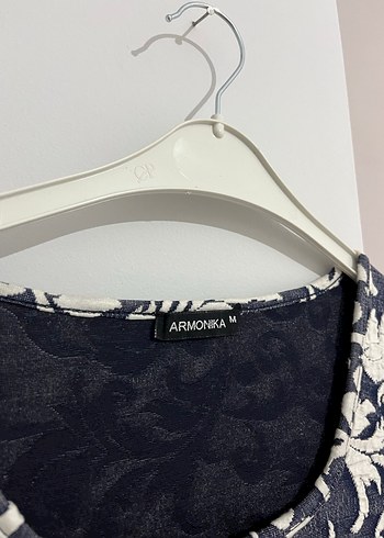 Dantel Detaylı V Yaka Gri Midi Elbise - Görsel 3