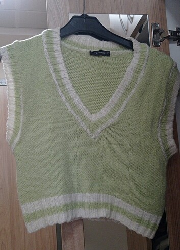 YEŞİL CROP SÜVETER