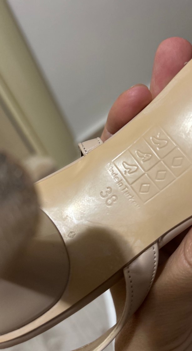 Bej Tokalı İnce Topuklu Kadın Sandalet - Görsel 4