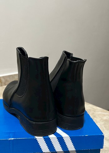 Siyah Deri Kadın Topuklu Bot - Görsel 6