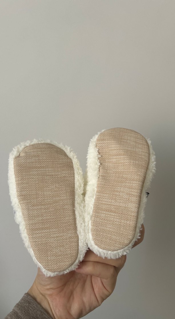 Bebek Beyaz patik - Sıcak Ev Terliği - Görsel 3