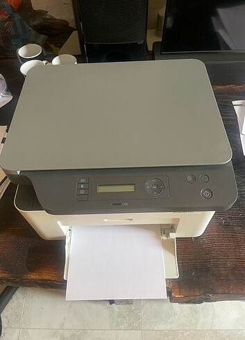 Hp laser 135w wifi+yazıcı+tarayıcı+fotokopi
