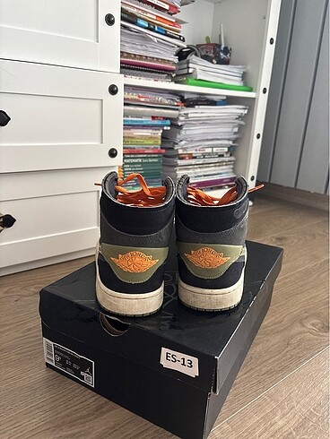 43 Beden Air Jordan 1 MID SE CRAFT olive clair