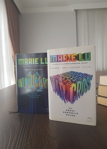 Warcross ve Wildcard Marie Lu