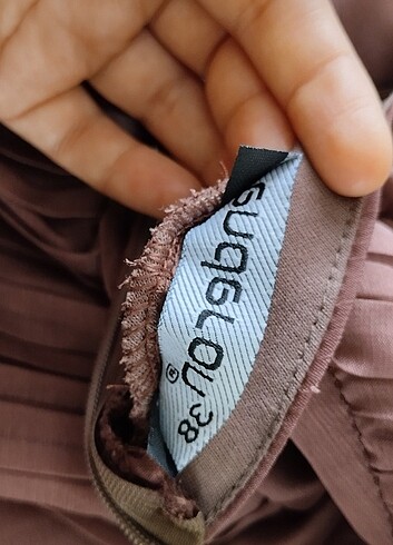 38 Beden pliseli kahverengi elbise 