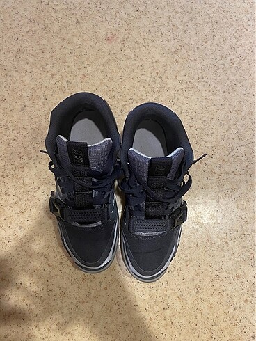 41 Beden Nike Air Trainer 1 Utility