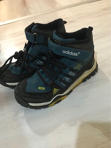 Adidas Çocuk bot
