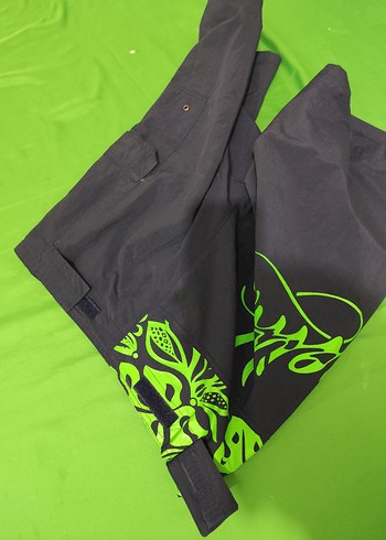 Erkek Yeşil Desenli Yüzme Şortu - Görsel 6