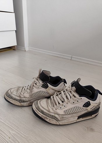 42.5 Beden beyaz Renk Air Jordan 4 orijinal ayakkabı