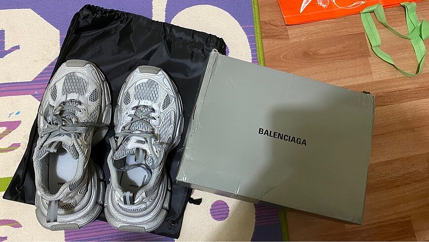 Balenciaga 3xl