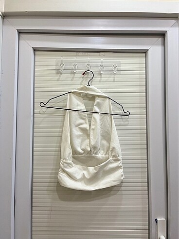Trendyol & Milla Crop beyaz bluz