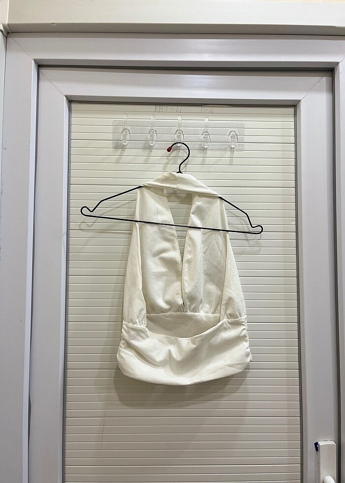 Crop beyaz bluz - Görsel 2