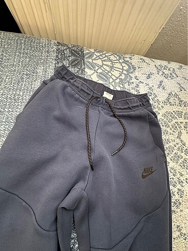 Nike nike tech fleece eski sezon