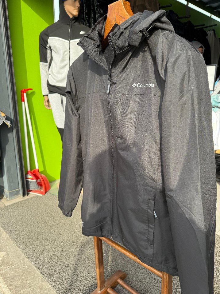 Columbia Siyah Uzun Erkek Yağmurluk - Görsel 3