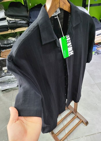 m Beden Siyah Erkek Kısa Kollu Düğmeli Gömlek