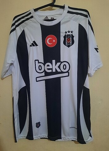 Beşiktaş forması arkası boş